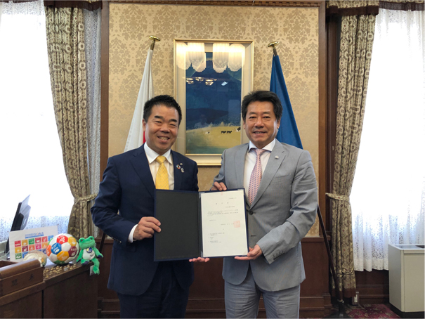 滋賀県知事を表敬訪問_1.jpeg